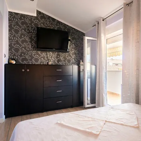 Boki Apartment